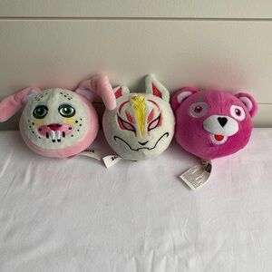 Fortnite Set Of 3 Foam Plush Heads Cuddle Team Leader Drift Rabbit Raider Stuffy